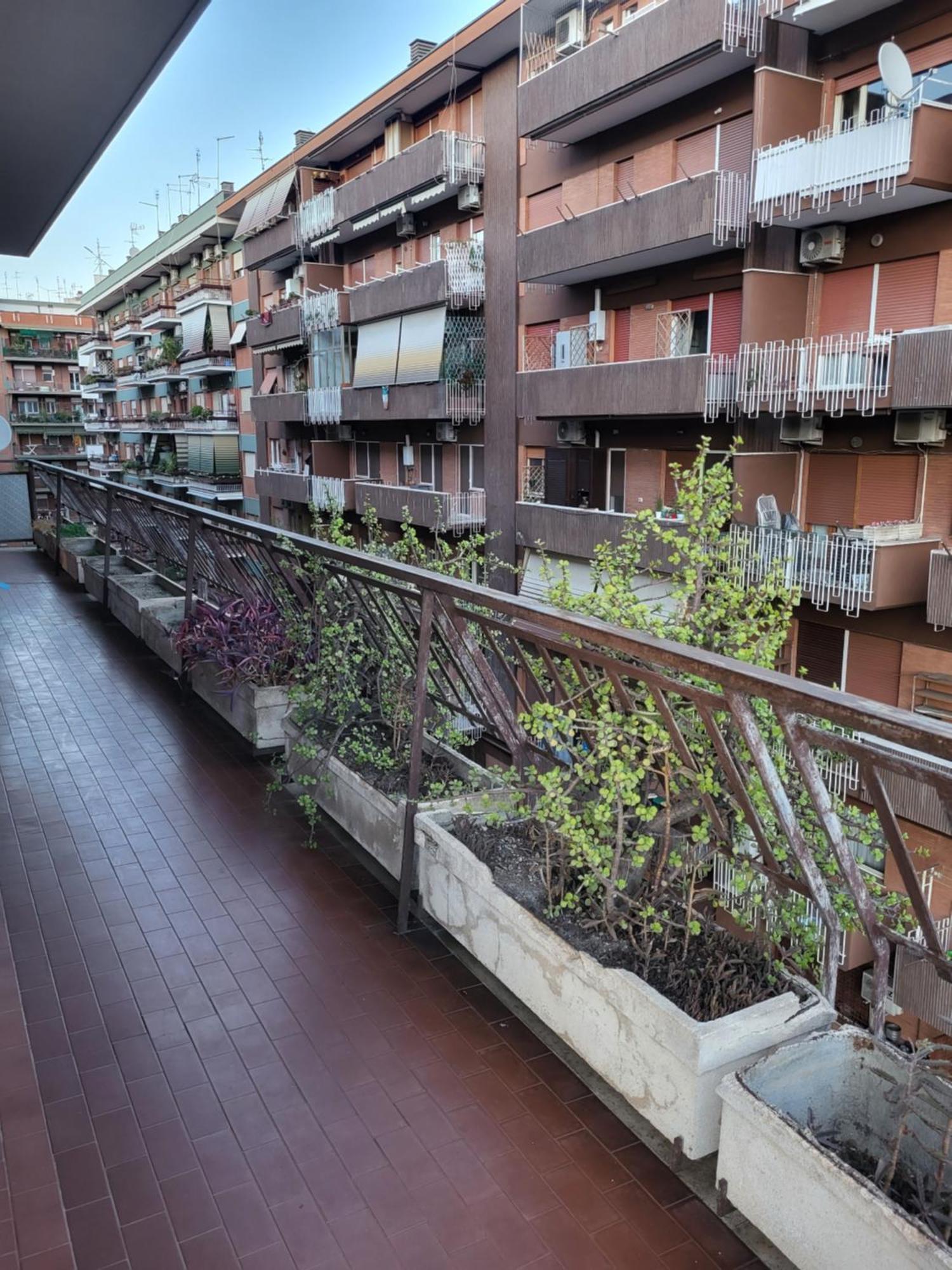 Home Sweet Home Tiburtina Station 罗马 外观 照片