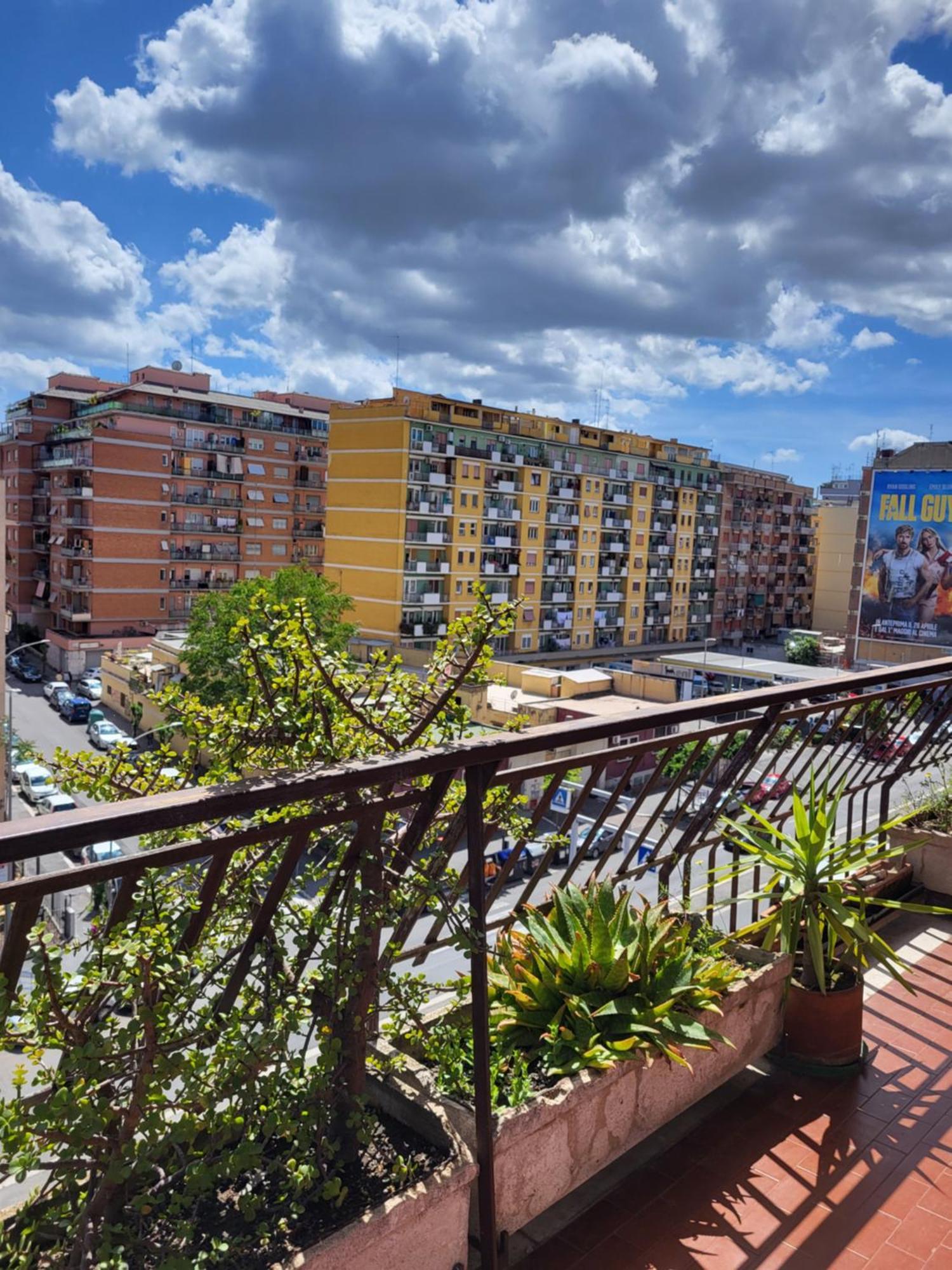 Home Sweet Home Tiburtina Station 罗马 外观 照片